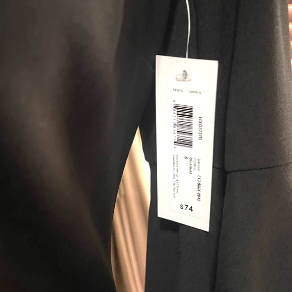 Women's Dress size 6 stretchy - NEW ITEM - Picture 5 of 7